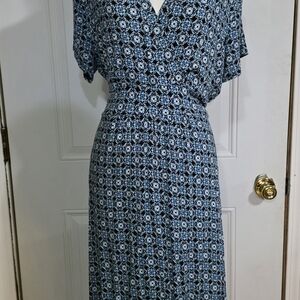 Croft & Barrow Blue and White Midi Dress